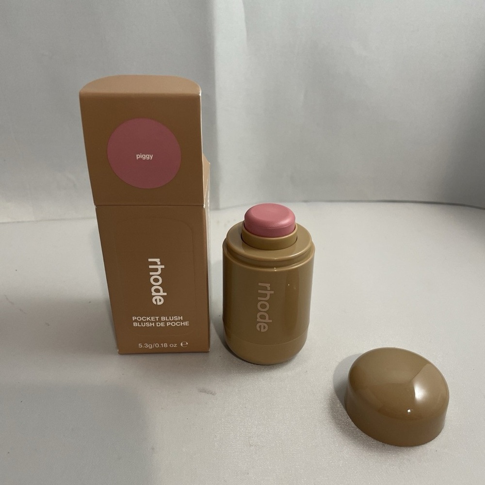 RHODE Pocket Blush in Piggy